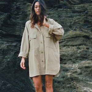 ISO Ozma of California Audrey shirt, manta cotton, nettle color, size XS